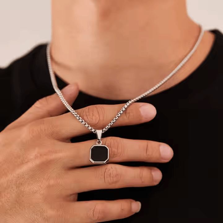 Men’s Trendy Onyx Stone Square Necklace (Silver) | 24 Inch Round Box Chain