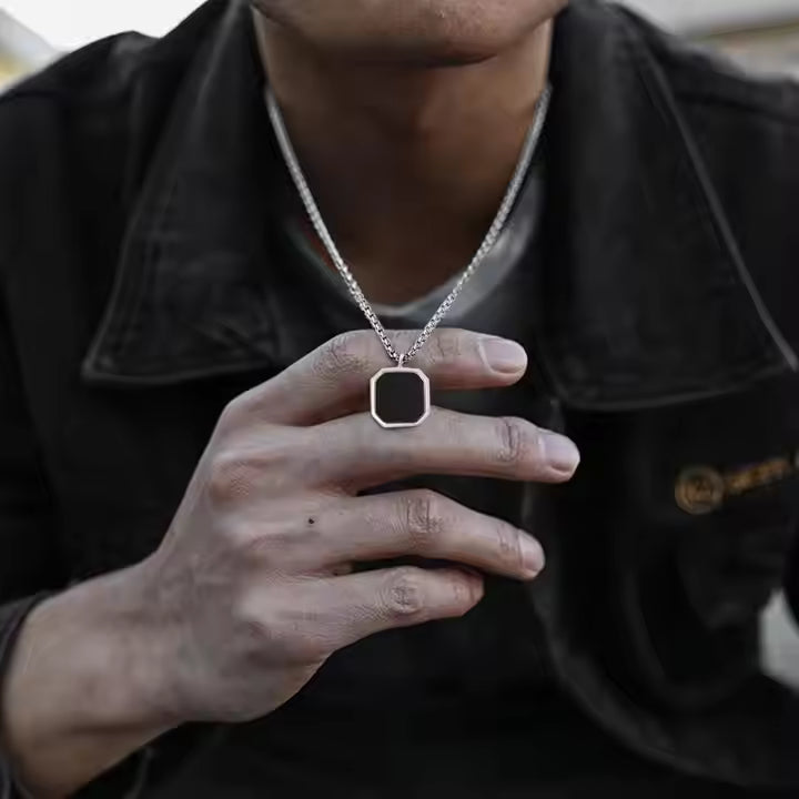 Men’s Trendy Onyx Stone Square Necklace (Silver) | 24 Inch Round Box Chain